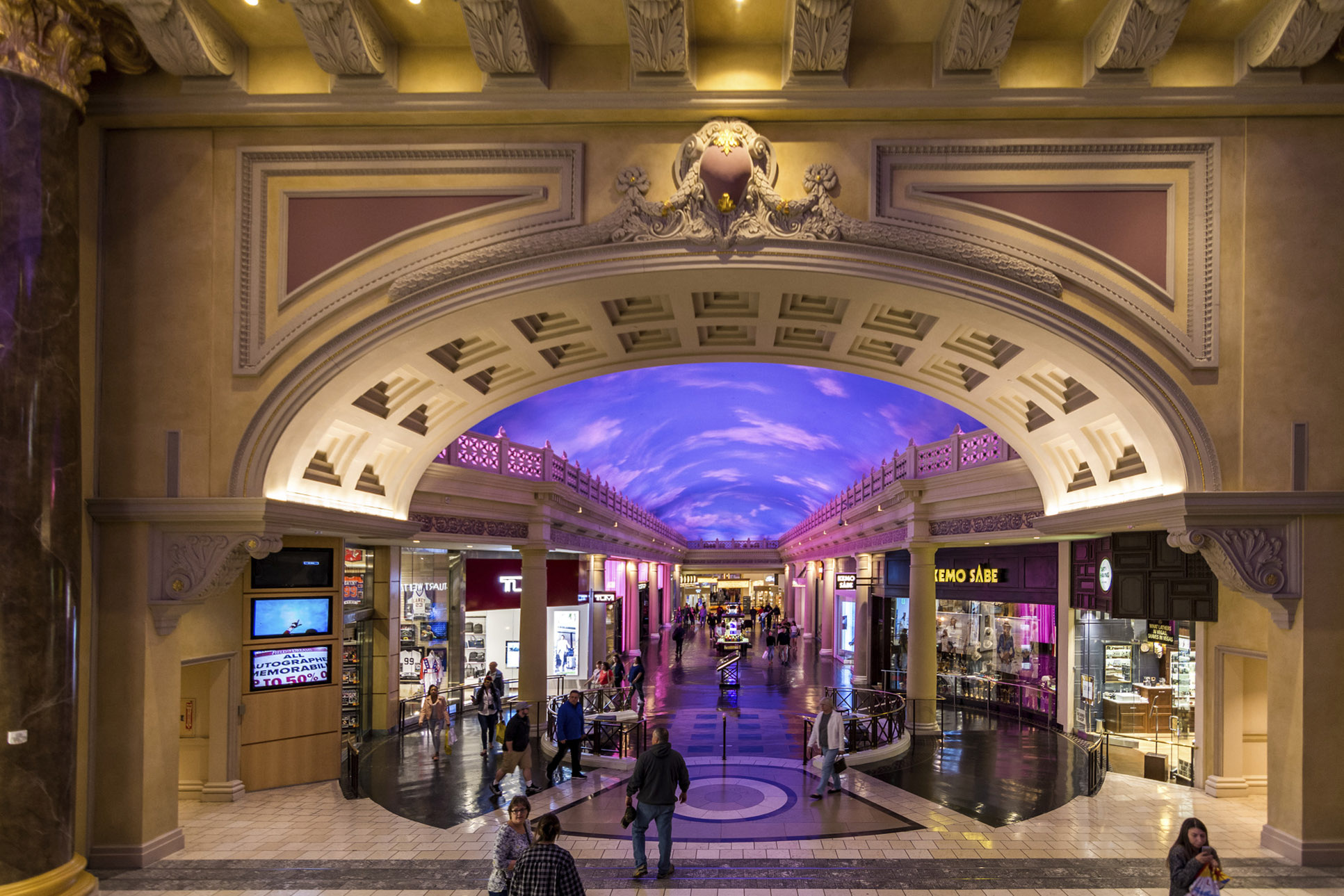the forum shops at