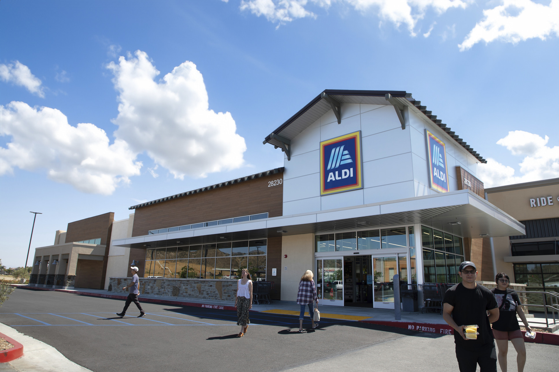 Grocery Store Design ALDI Southern California RDC Architects