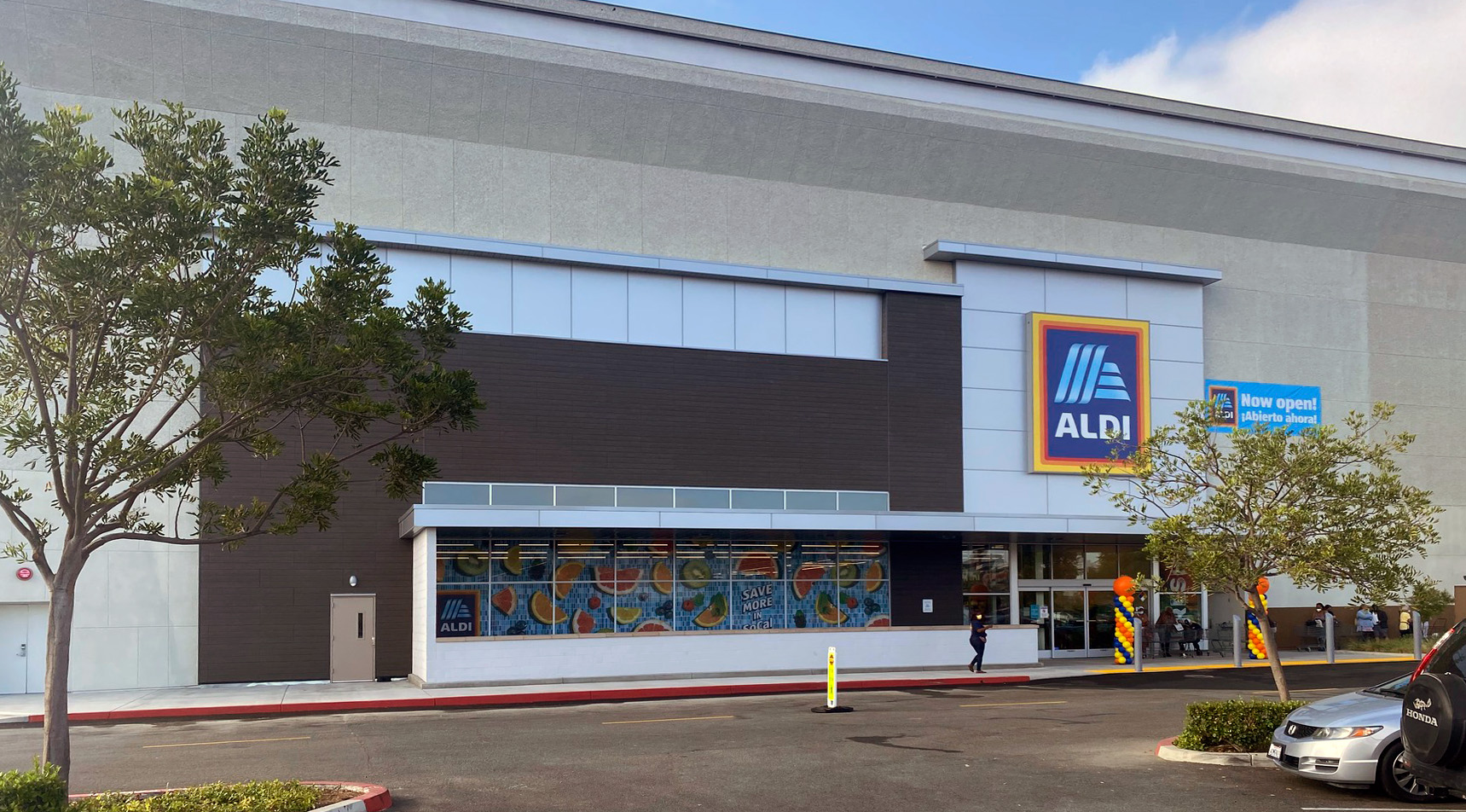 RDC Adapts Former Bowling Alley, OSH Store into Aldi Grocery Store